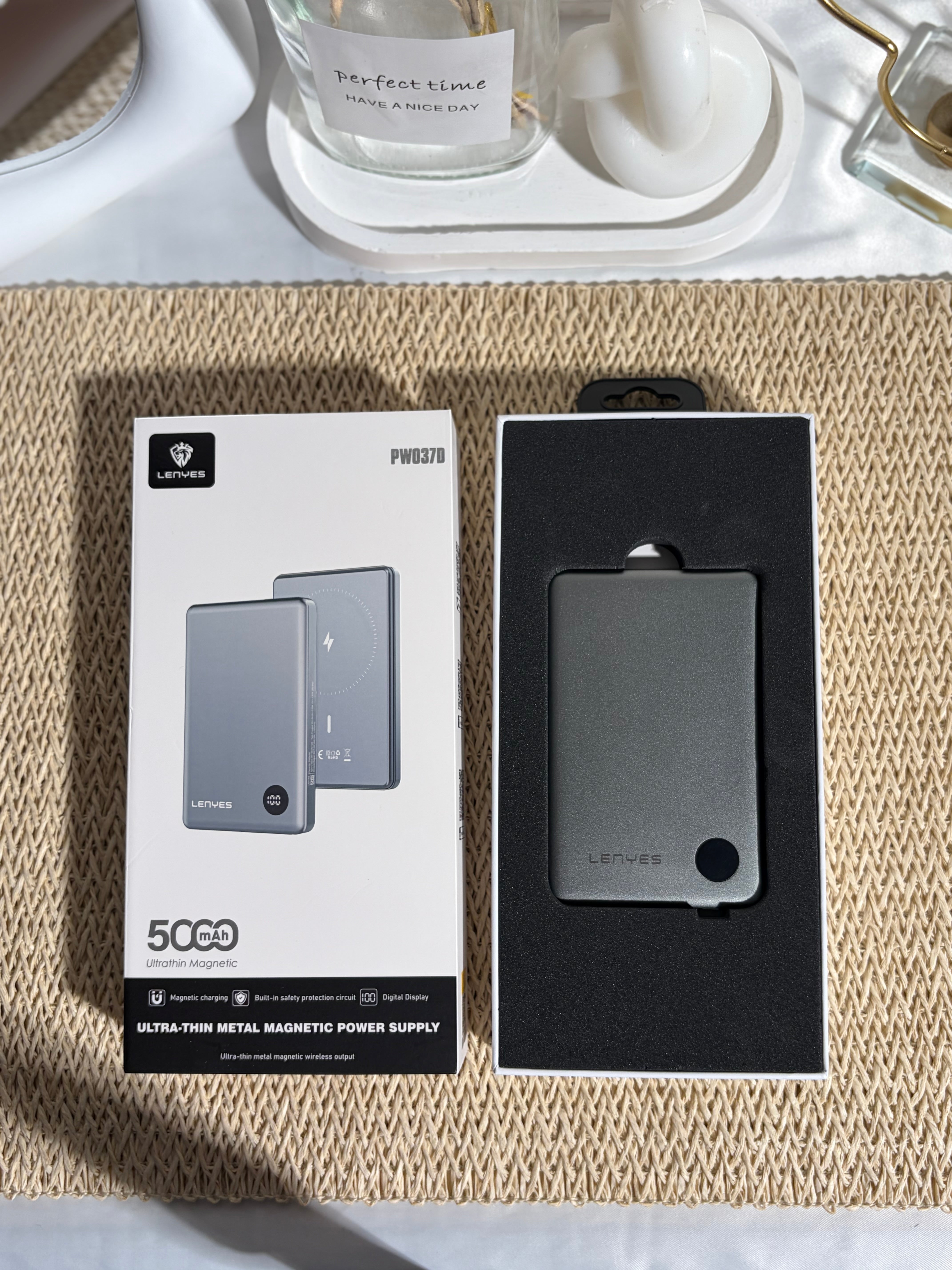 LENYES -Powerbank-PW037D-5000MAH-SILVER