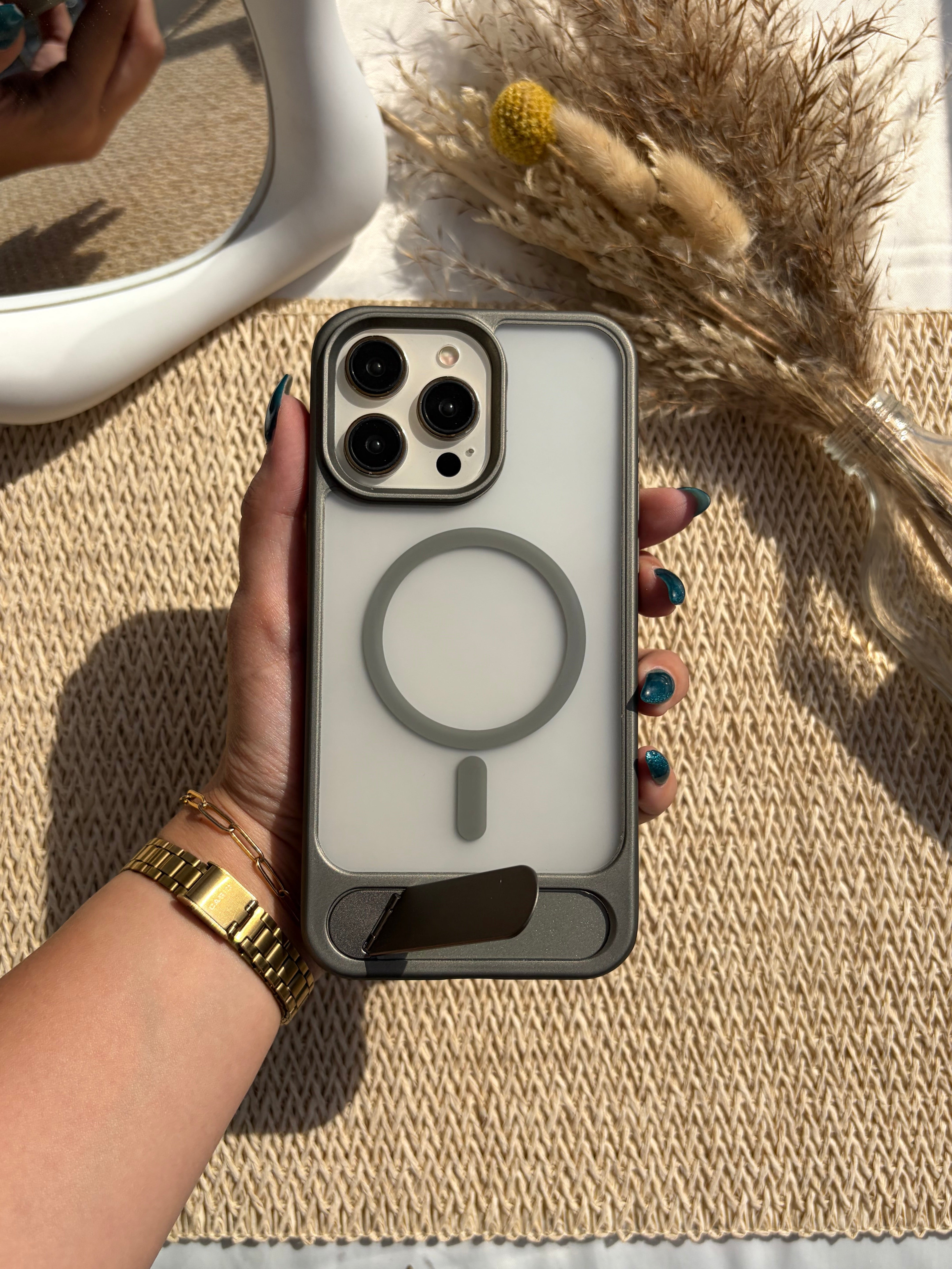 Matte MagSafe Wz Stand