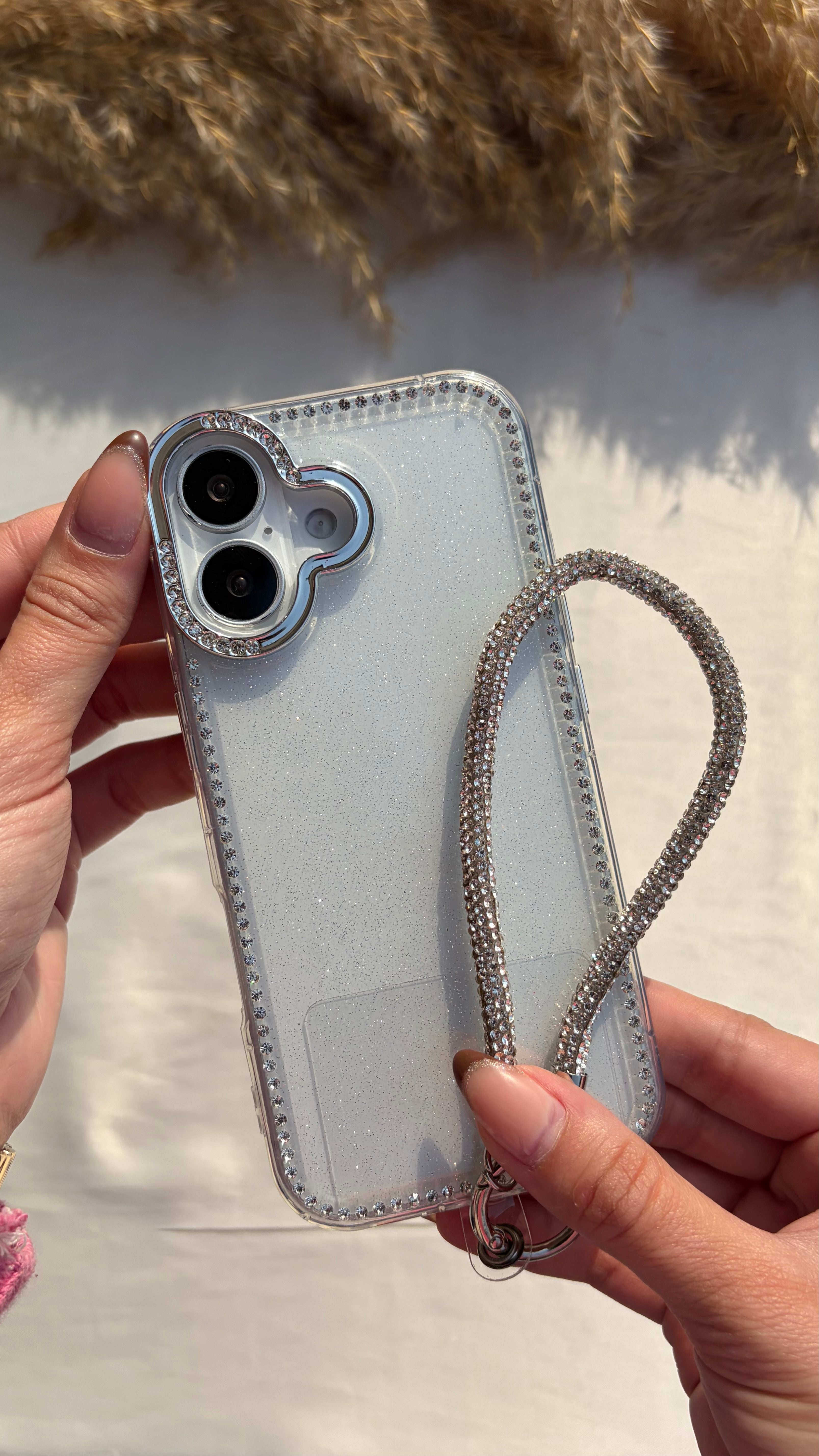 Transparent Glittery Wz Hanger