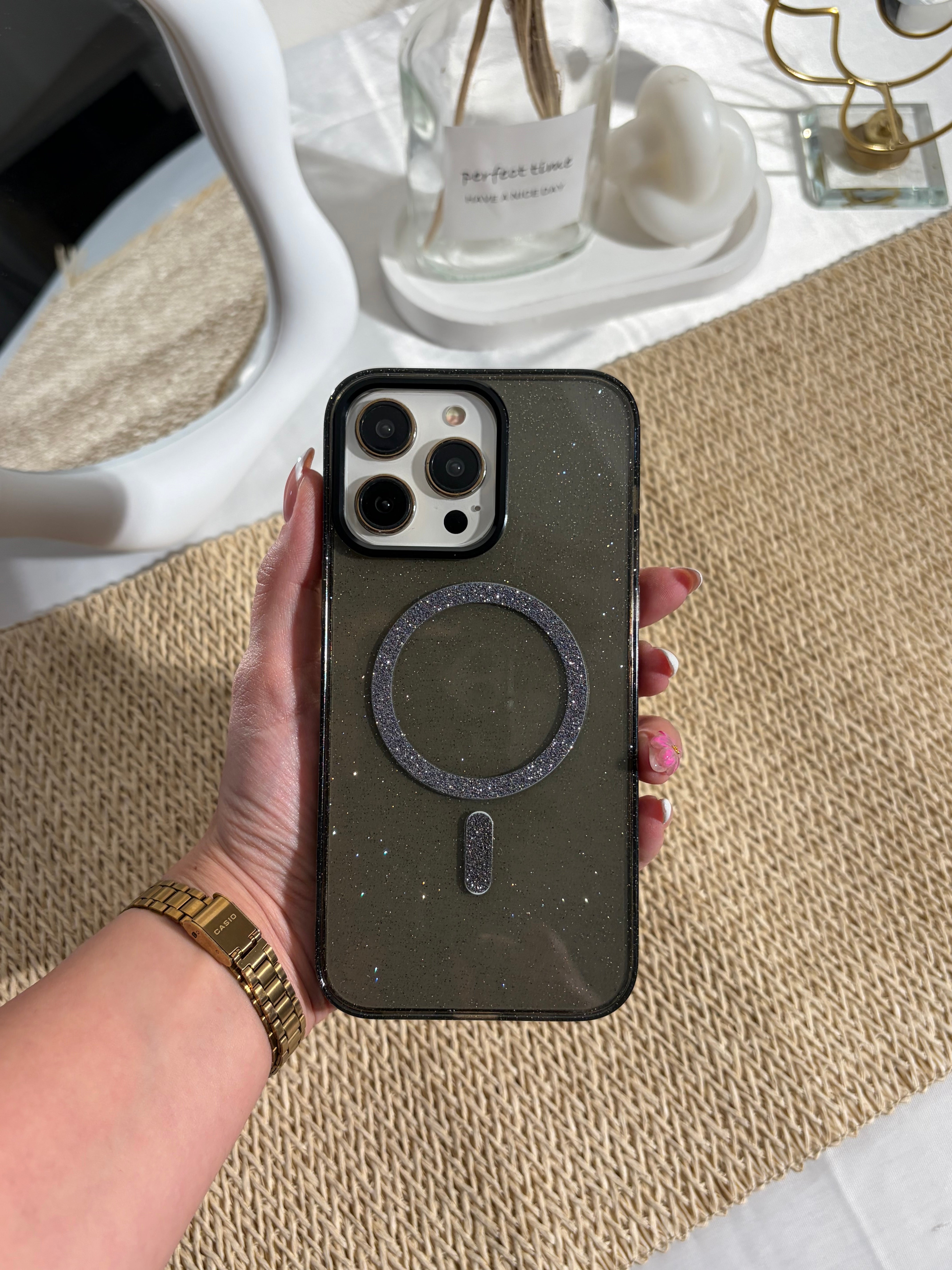 Glittery MagSafe Open Camera