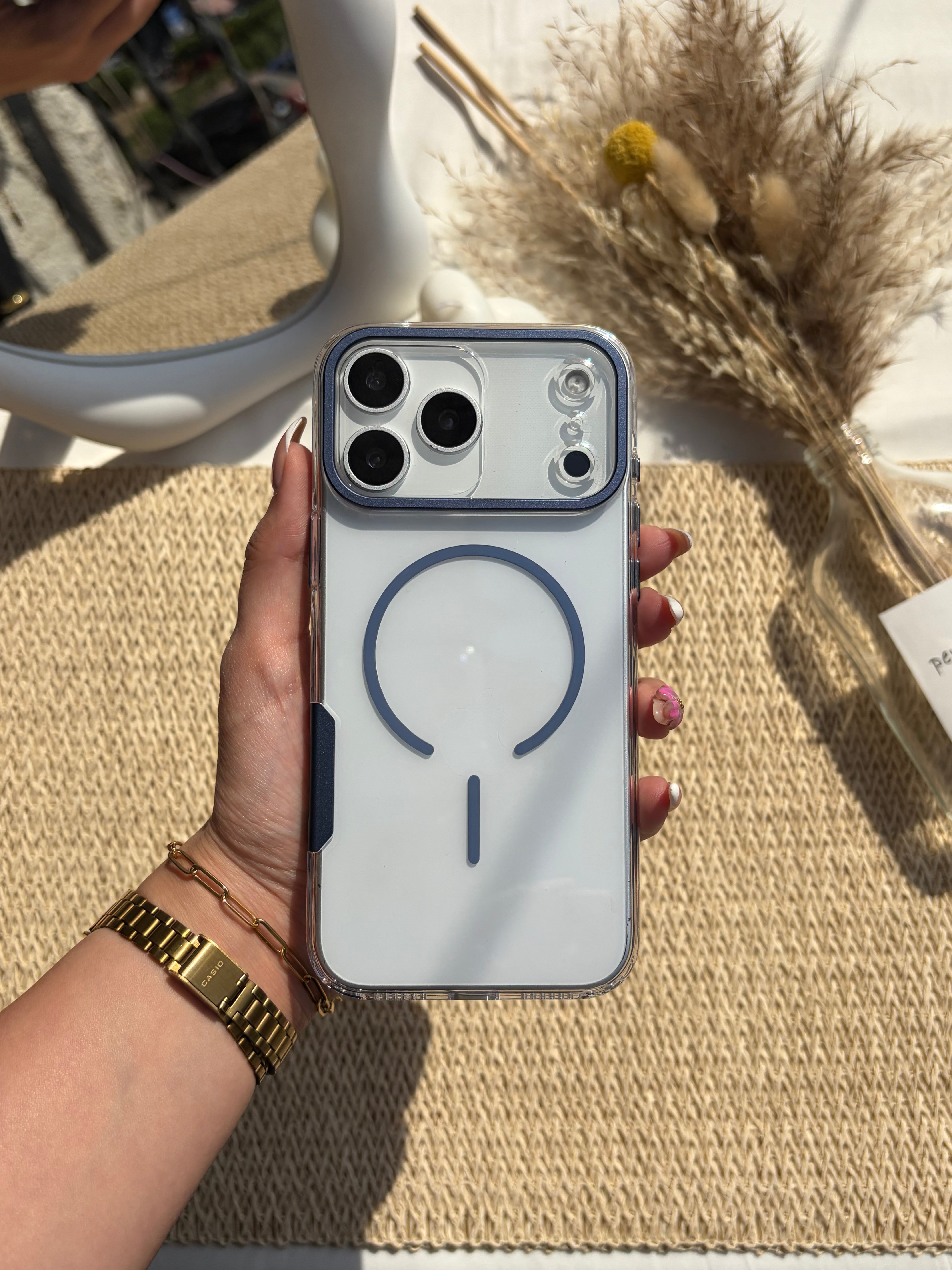 Okoz Transparent Magsafe Case