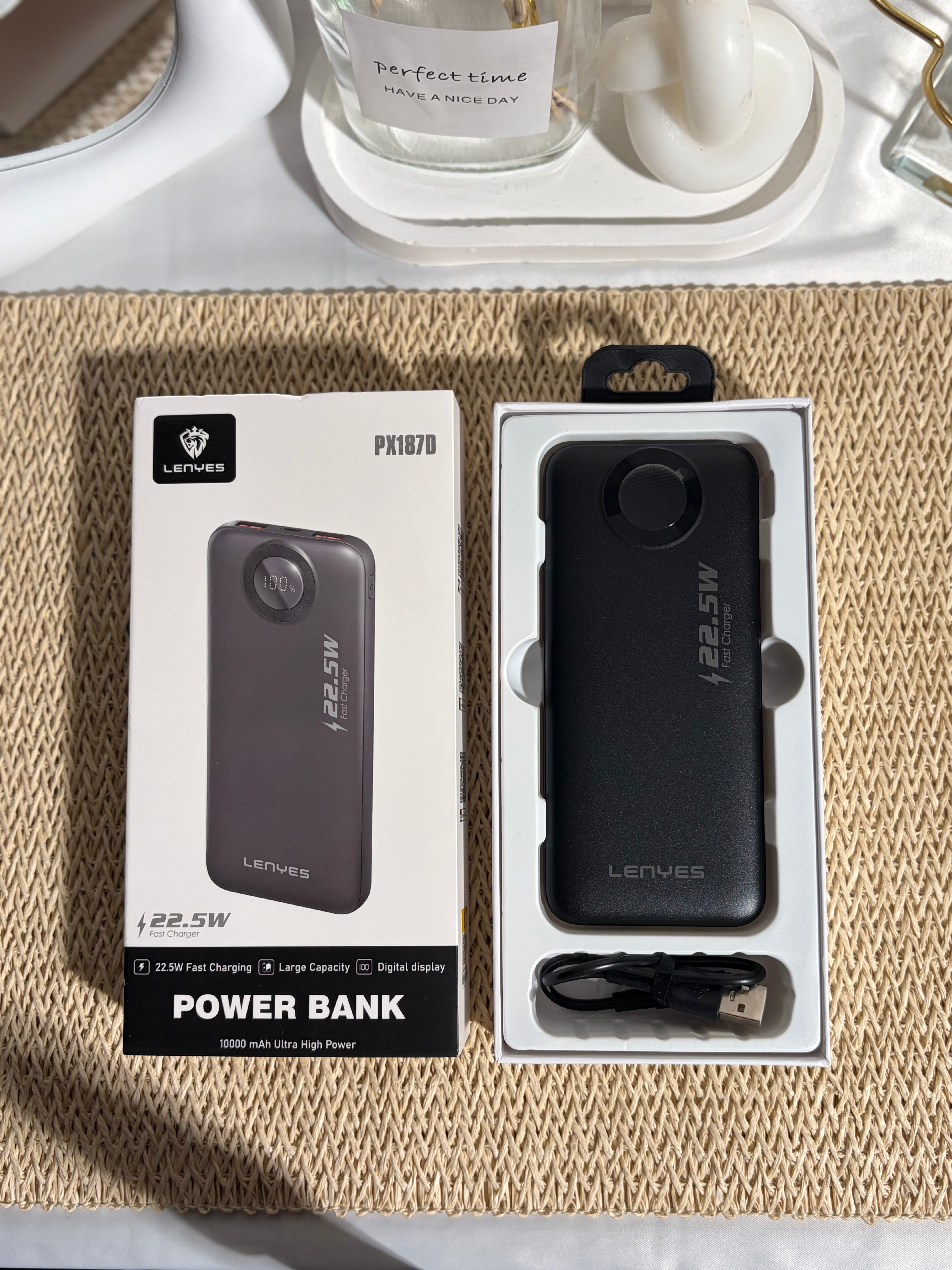 LENYES - PowerBank - 10000mAh - PX187D-BLACK