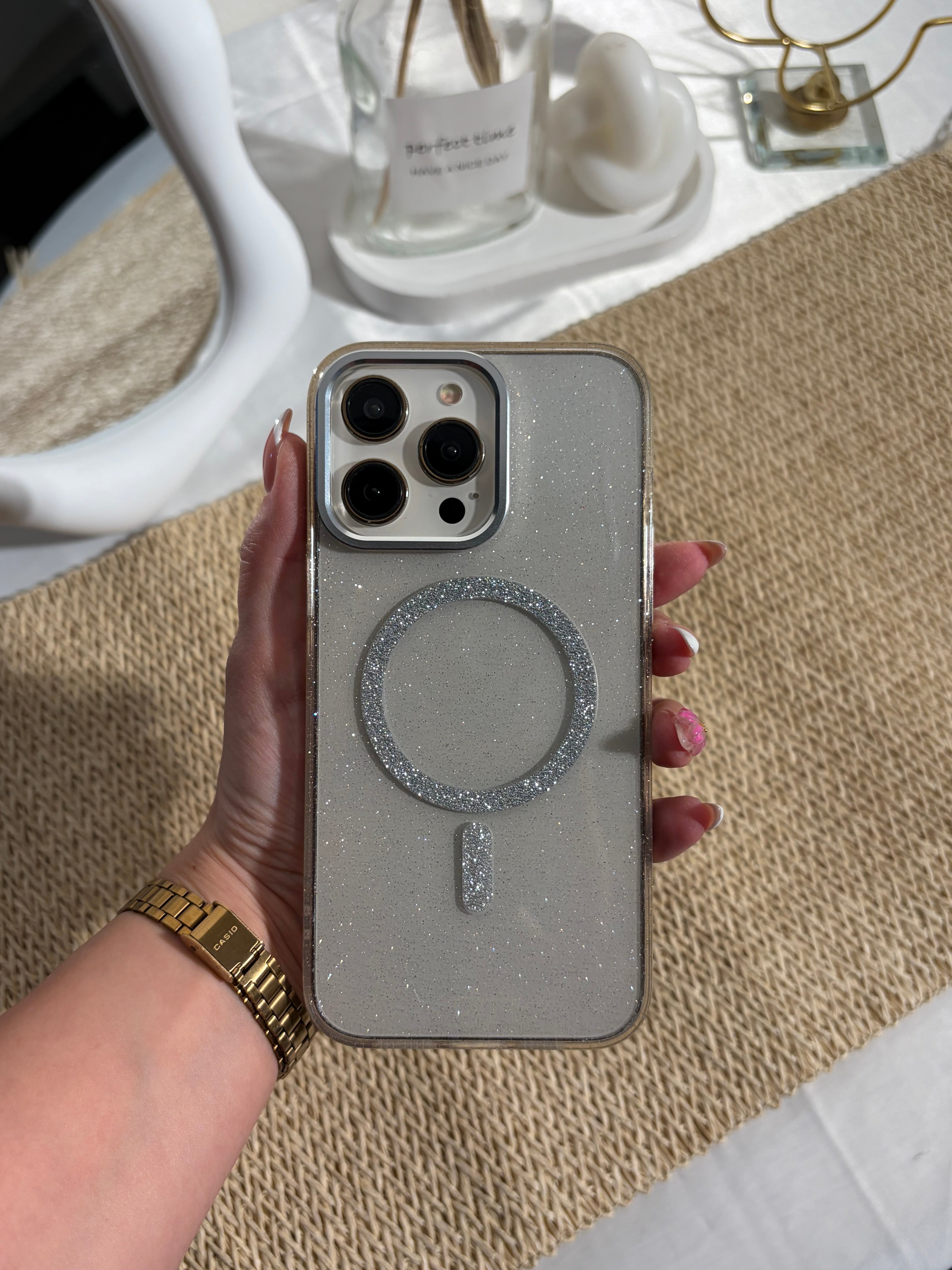 Glittery MagSafe Open Camera