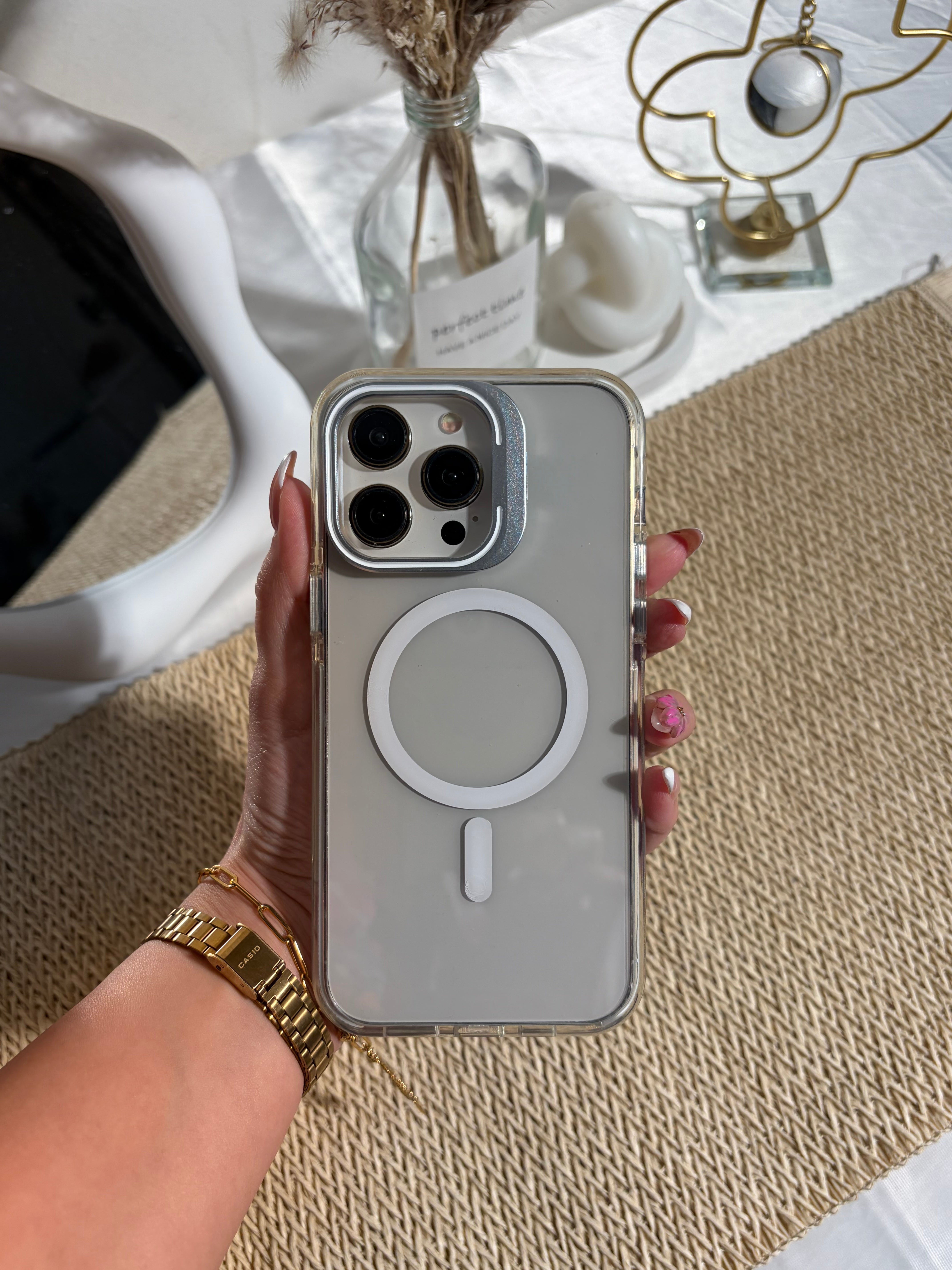 MagSafe slim cover