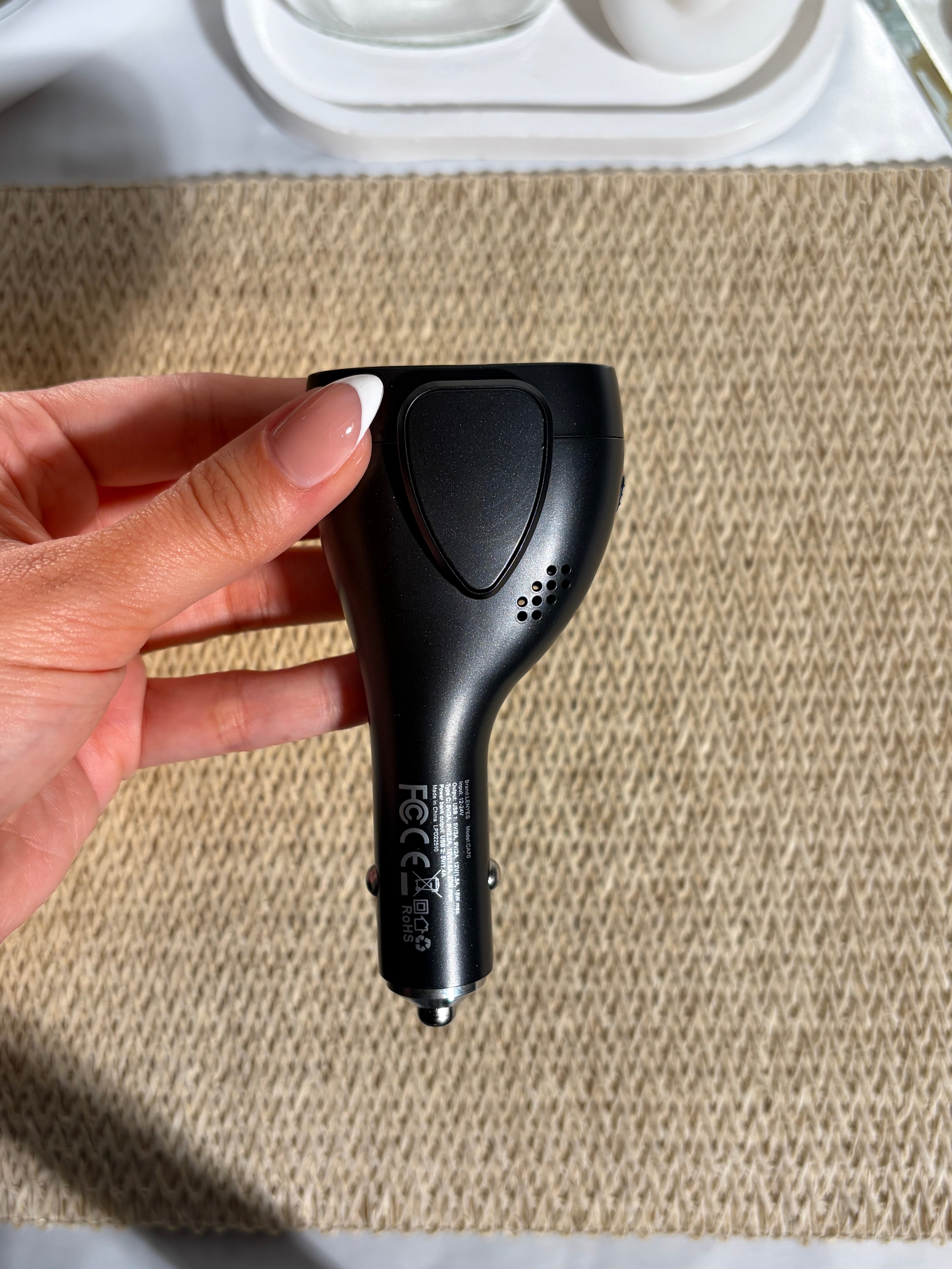 LENYES- CAR CHARGER - CA70 - BLACK