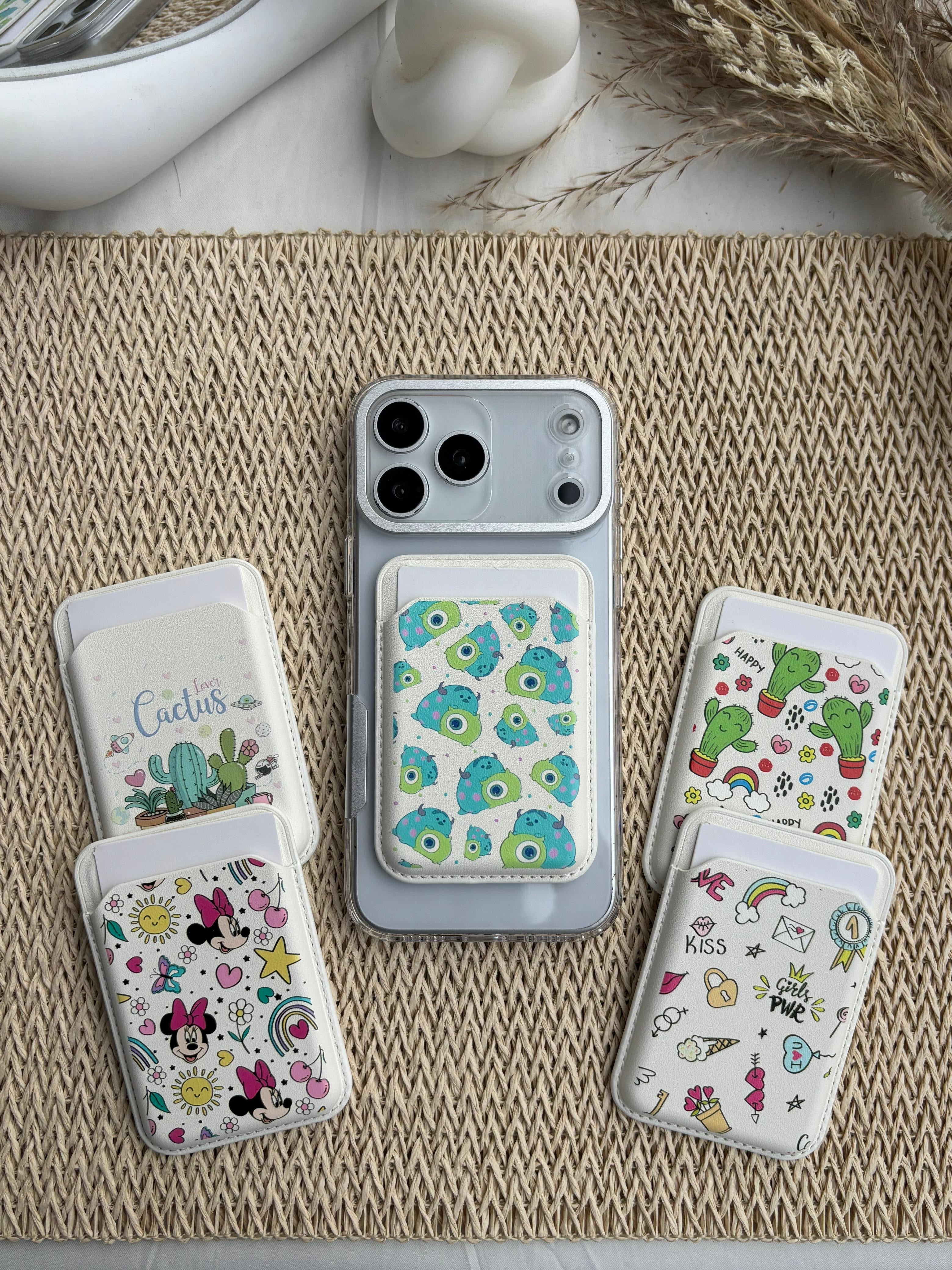 Printed MagSafe Wallet - White