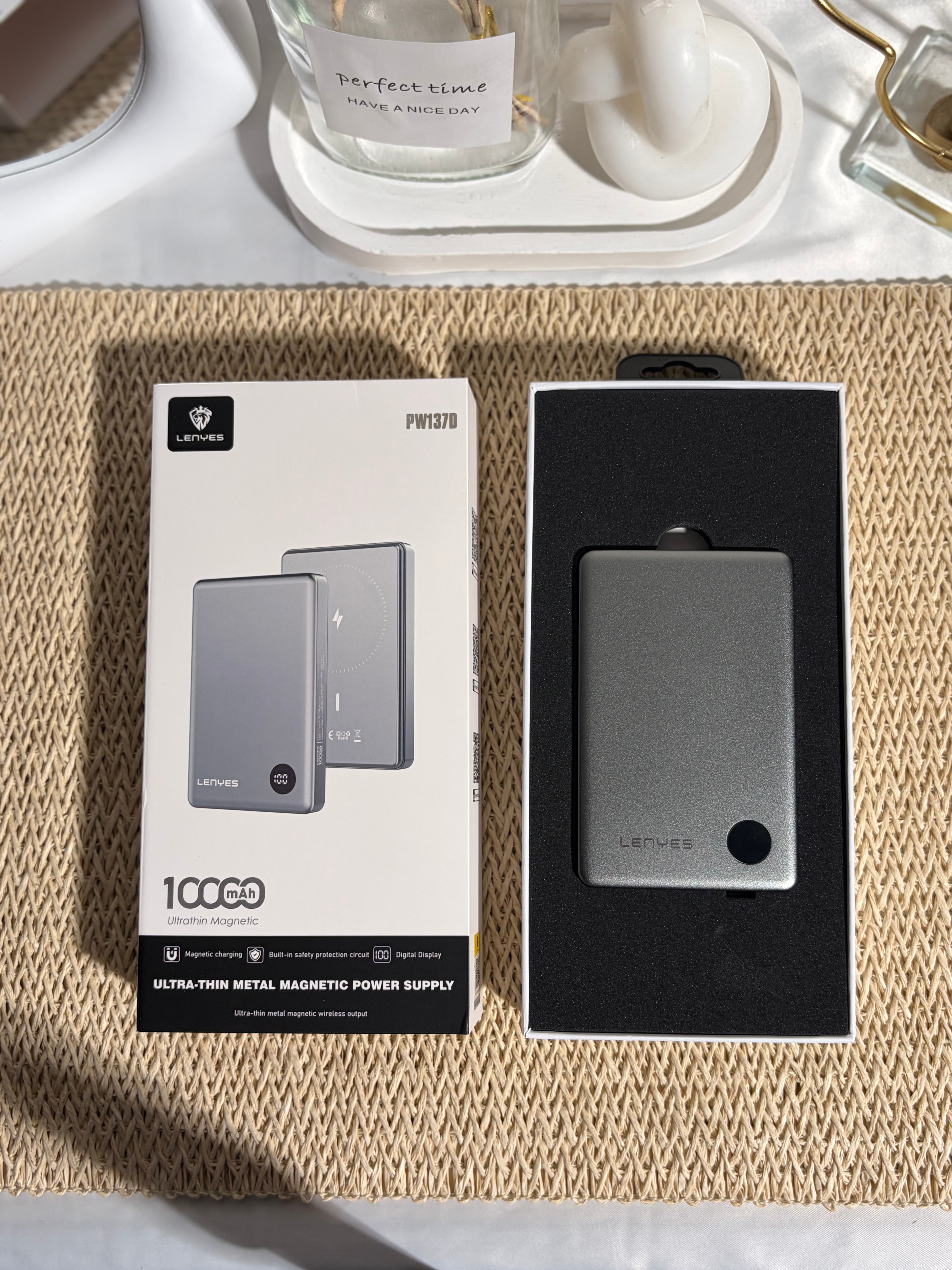 LENYES -Powerbank-10000MAH- PW137D-GUN