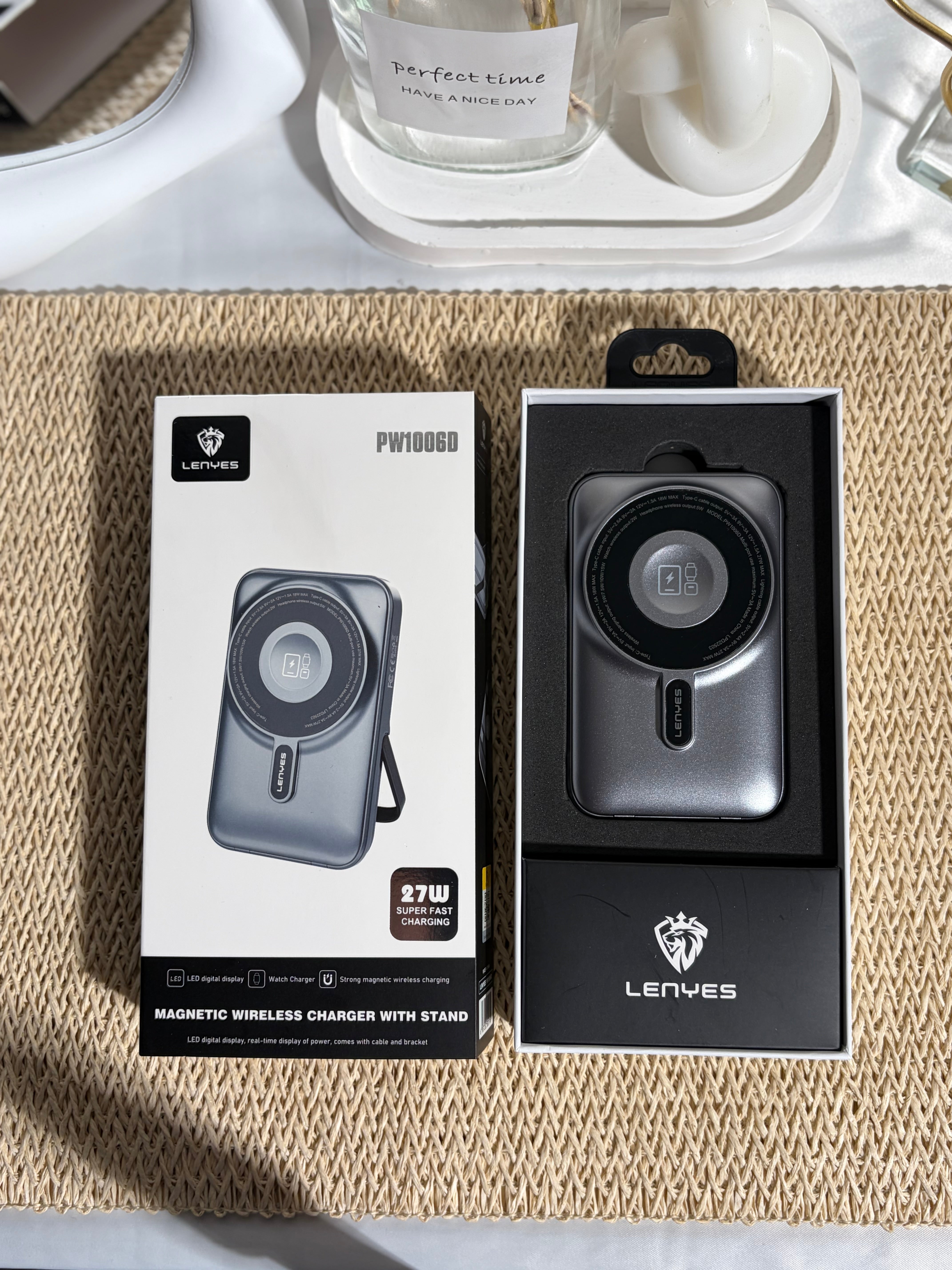 LENYES -Powerbank- 10000mAh - PW1006D-GUN