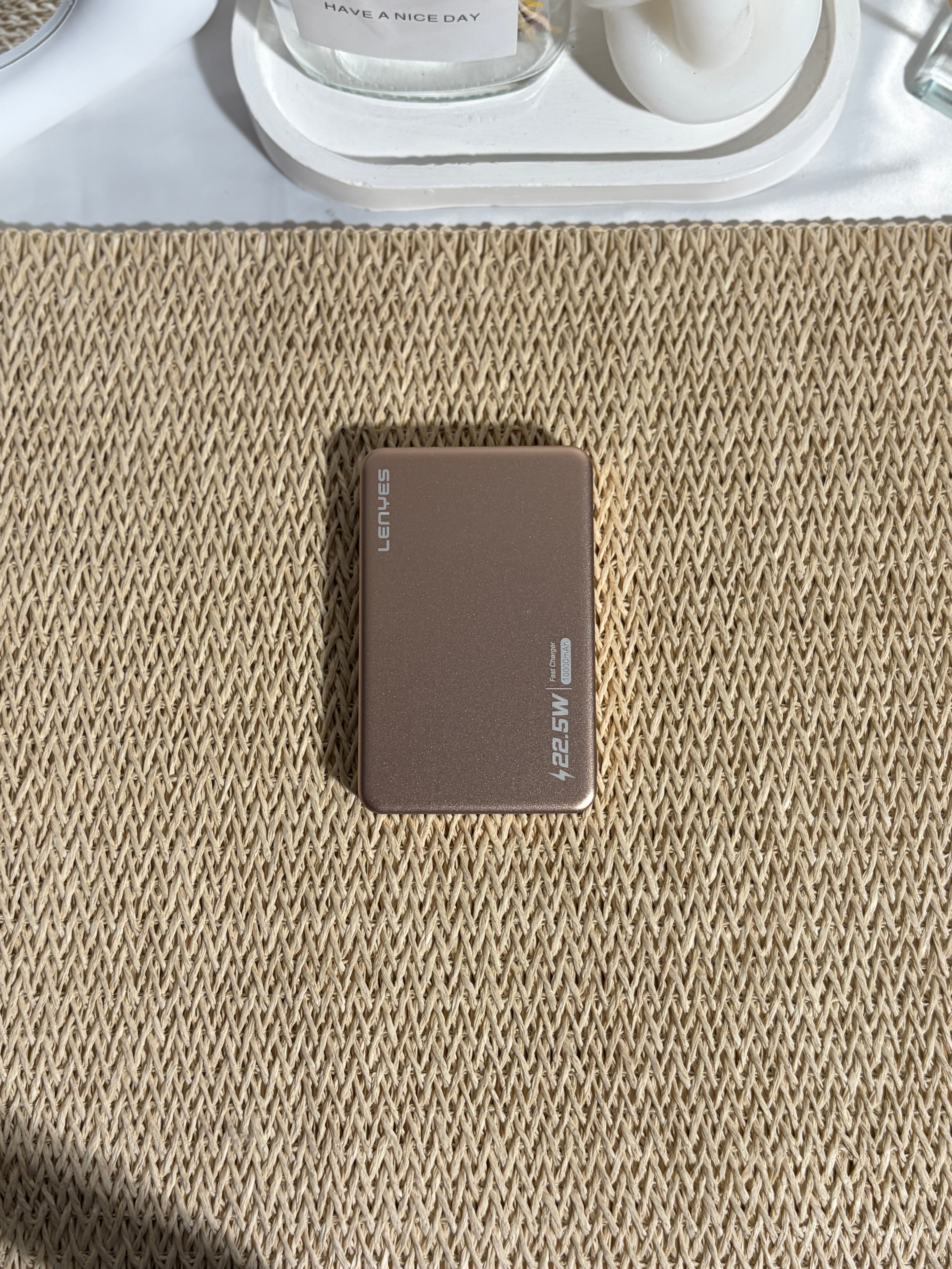 LENYES -Powerbank-PW119D-10000MAH-GOLD