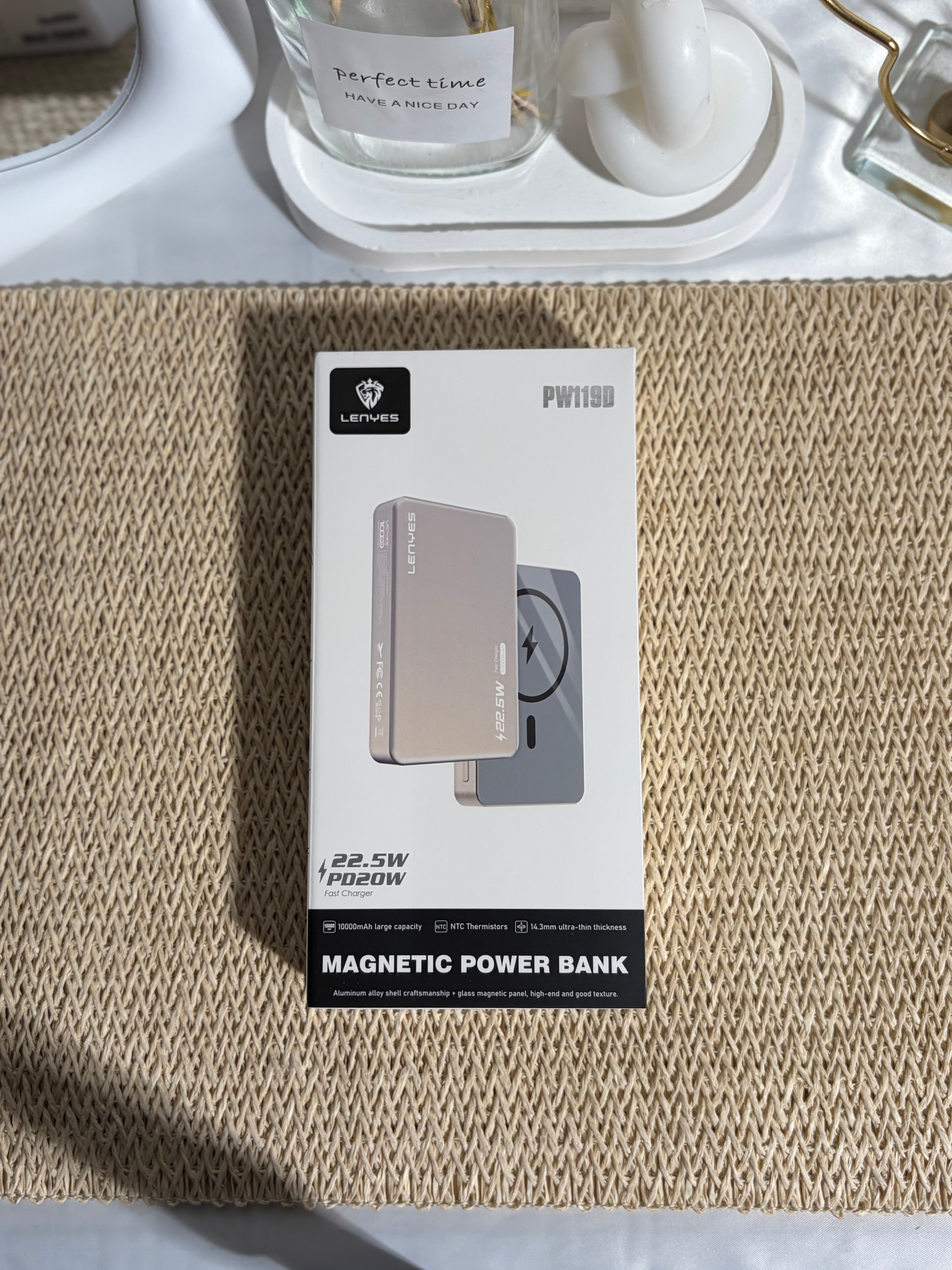 LENYES -Powerbank-PW119D-10000MAH-GOLD