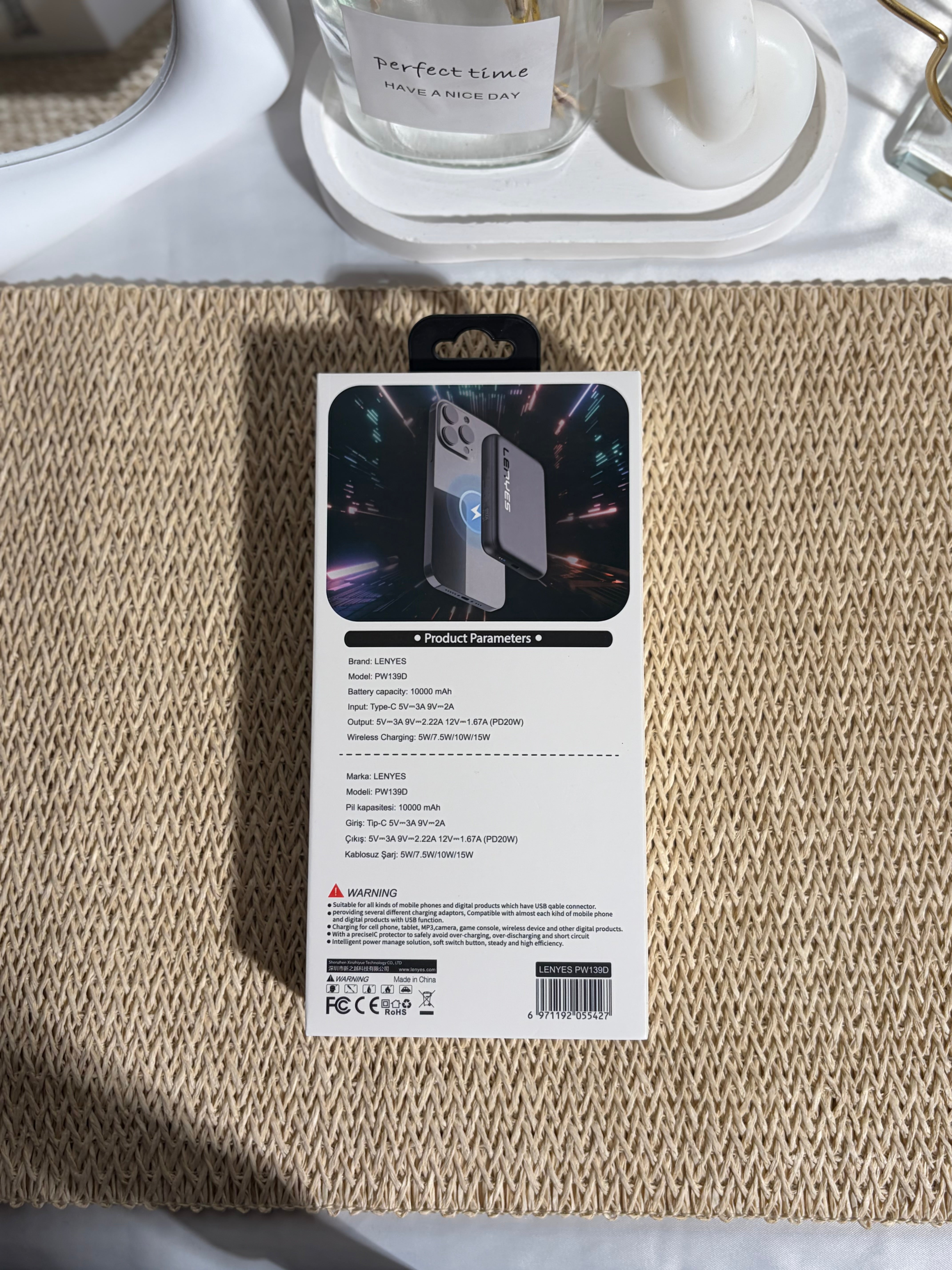 LENYES -Powerbank- 10000mAh -PW139D-BLACK