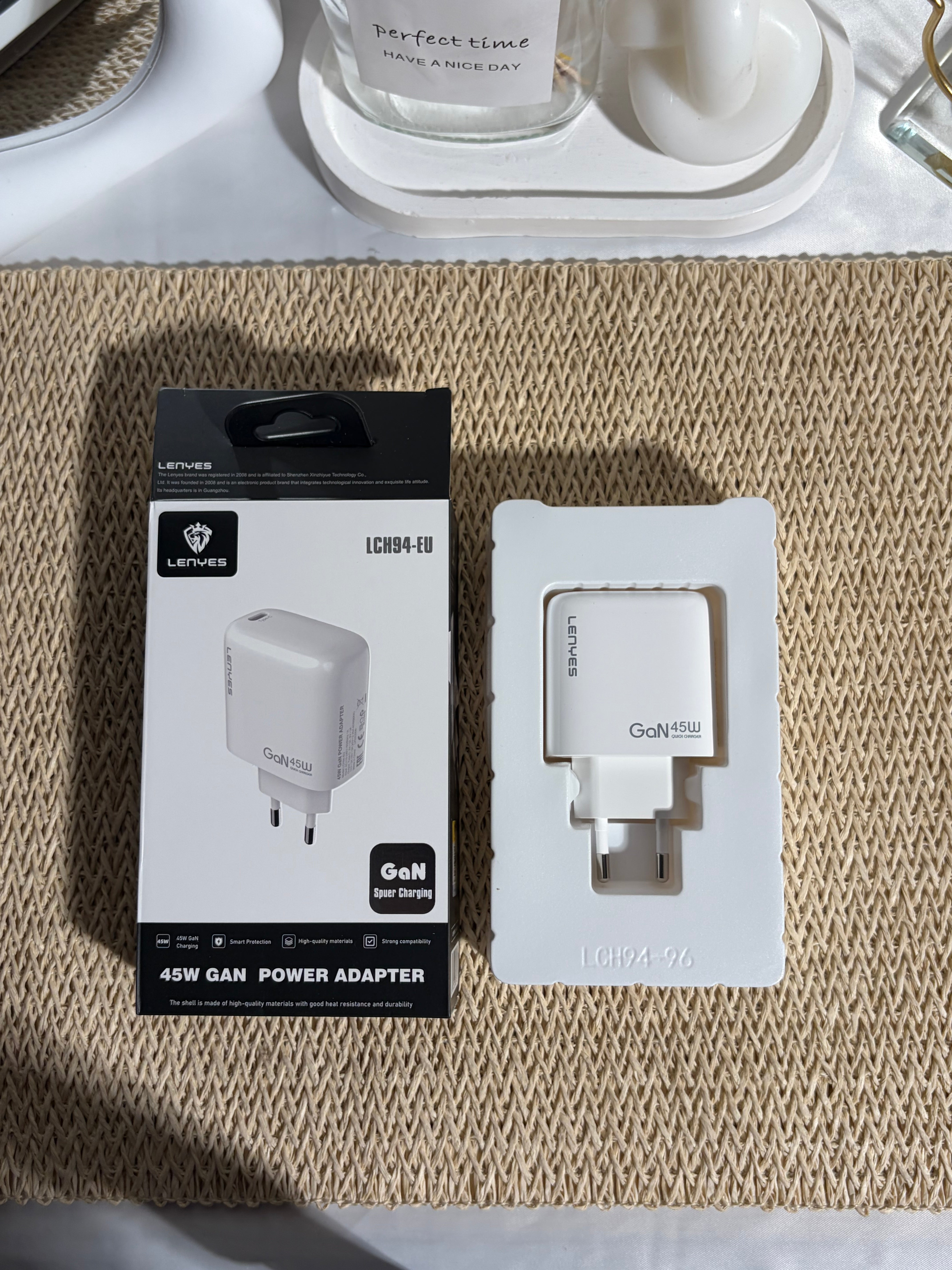LENYES CHARGER-LCH94-EUAdapter-WHITE