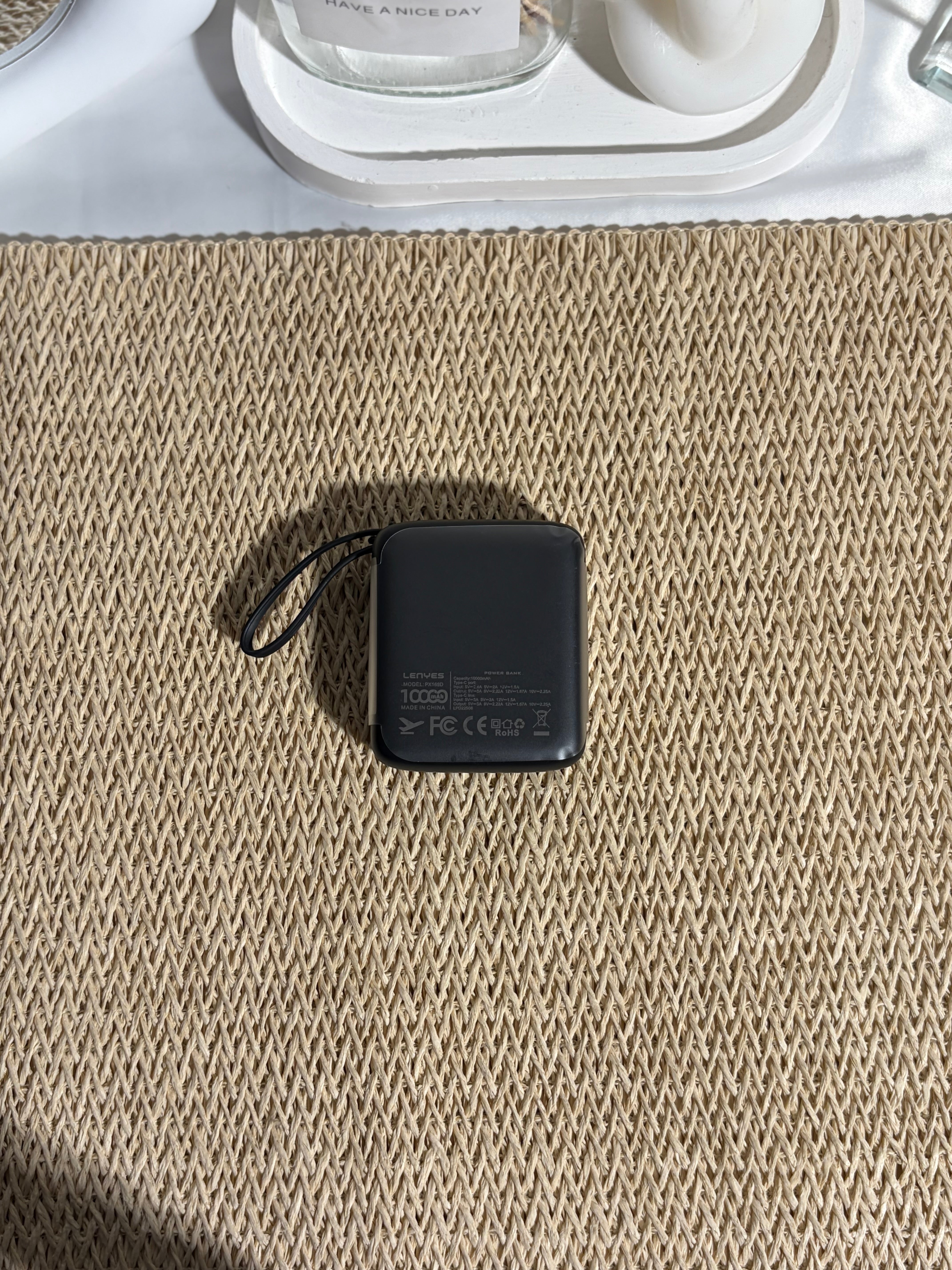 LENYES -Powerbank-  10000mAh - PX169D-BLACK