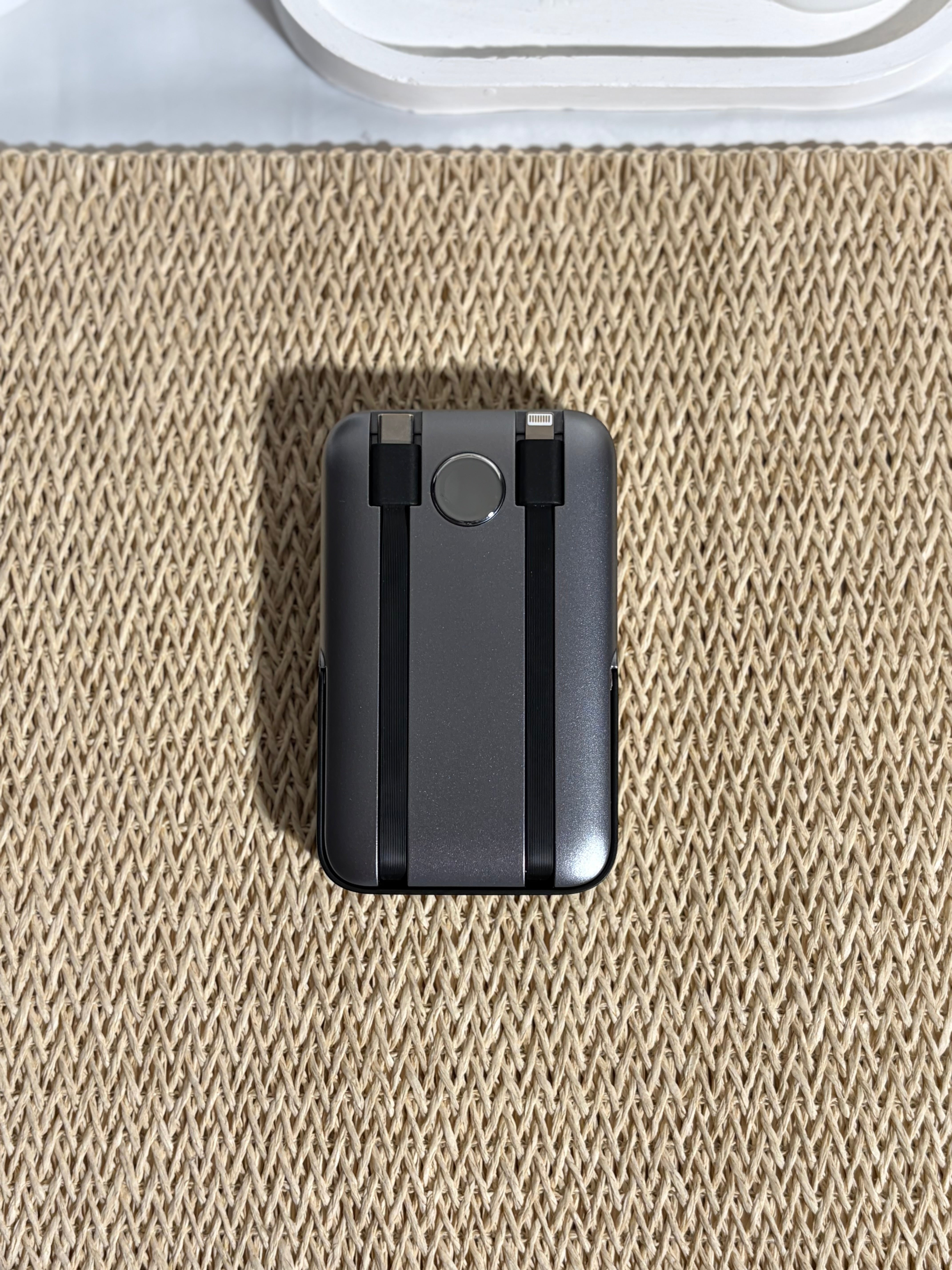 LENYES -Powerbank- 10000mAh - PW1006D-GUN