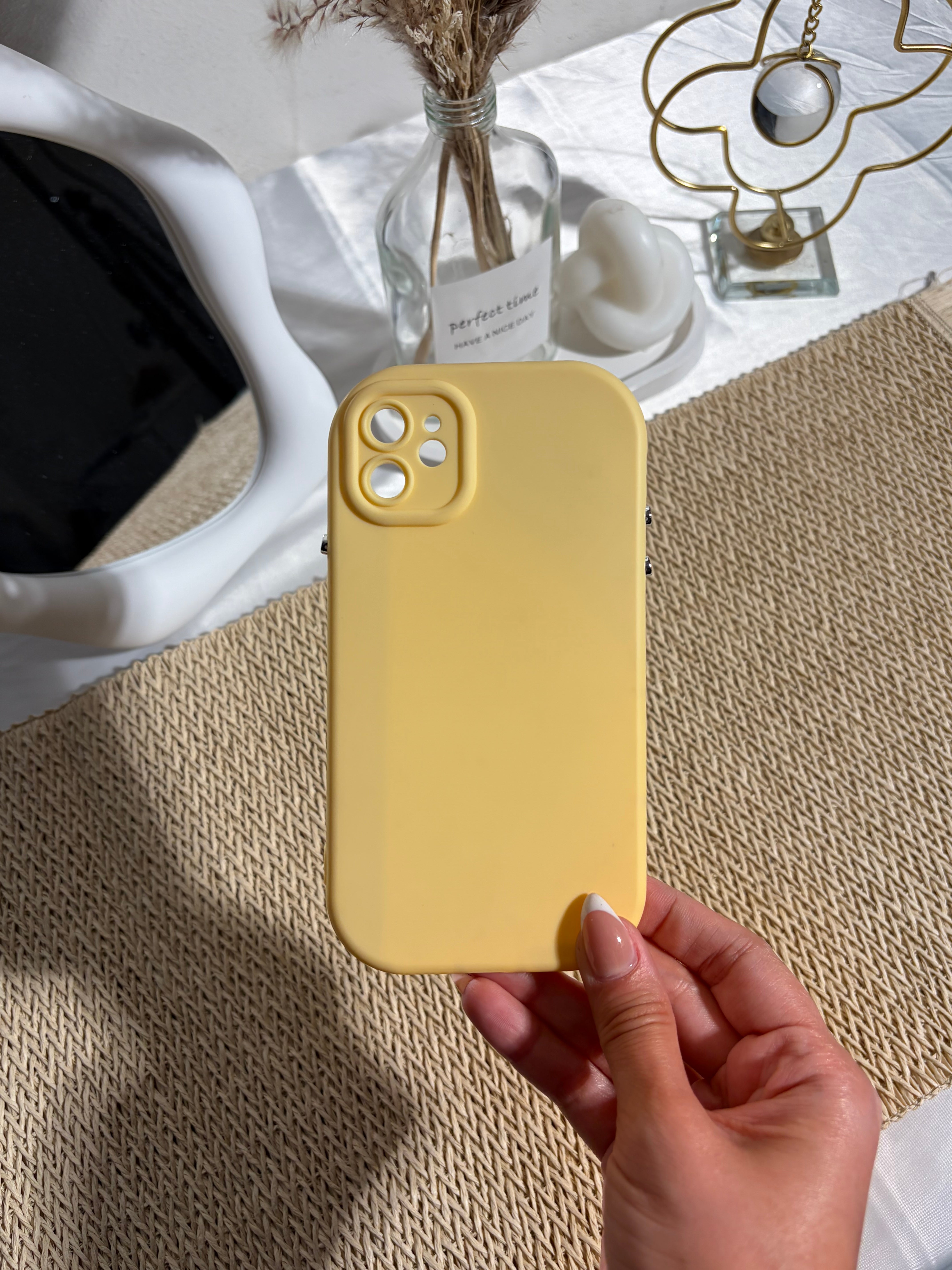 Silicone closed camera