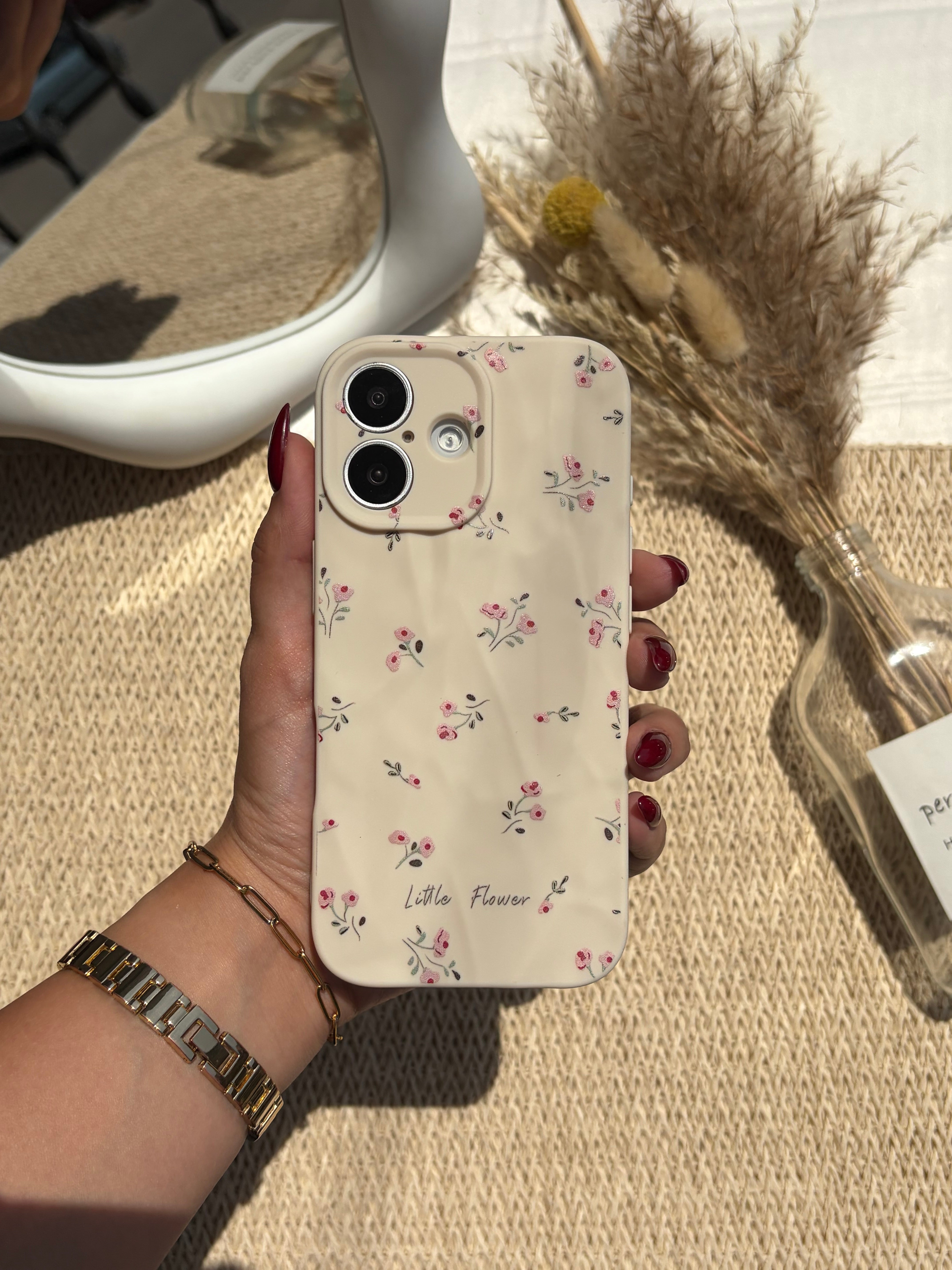 Flowers Case Closed Camera