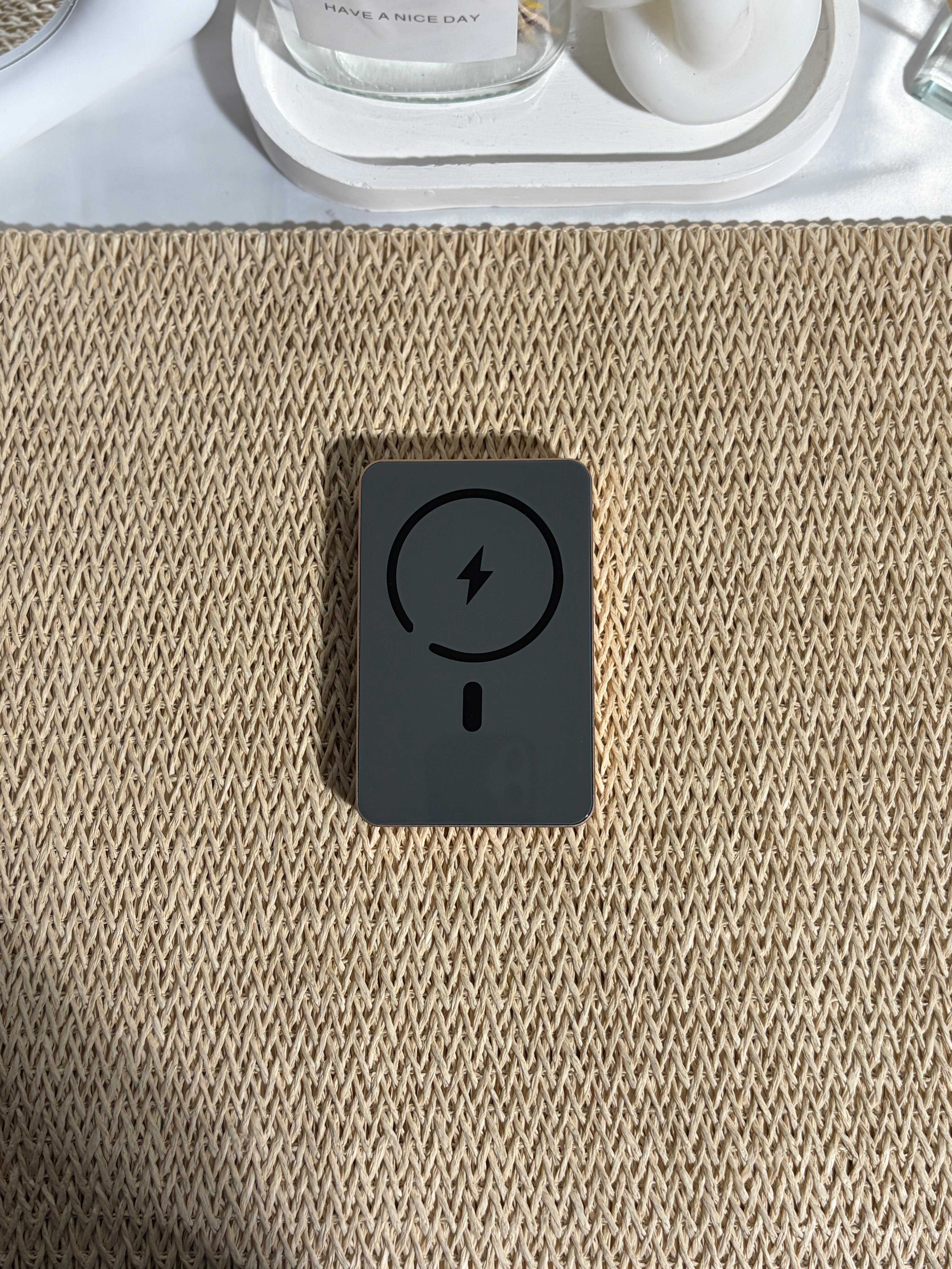 LENYES -Powerbank-PW119D-10000MAH-GOLD