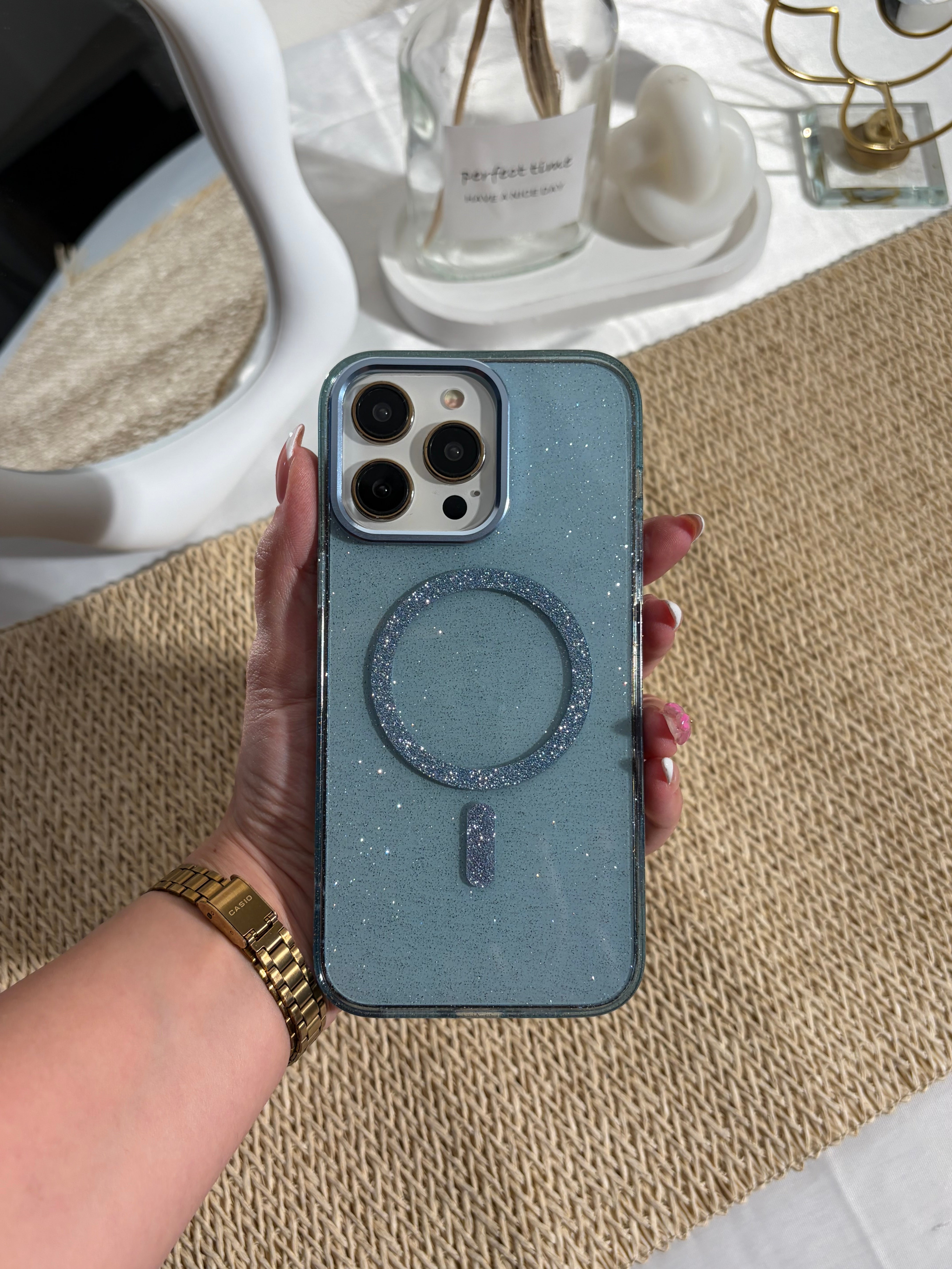 Glittery MagSafe Open Camera