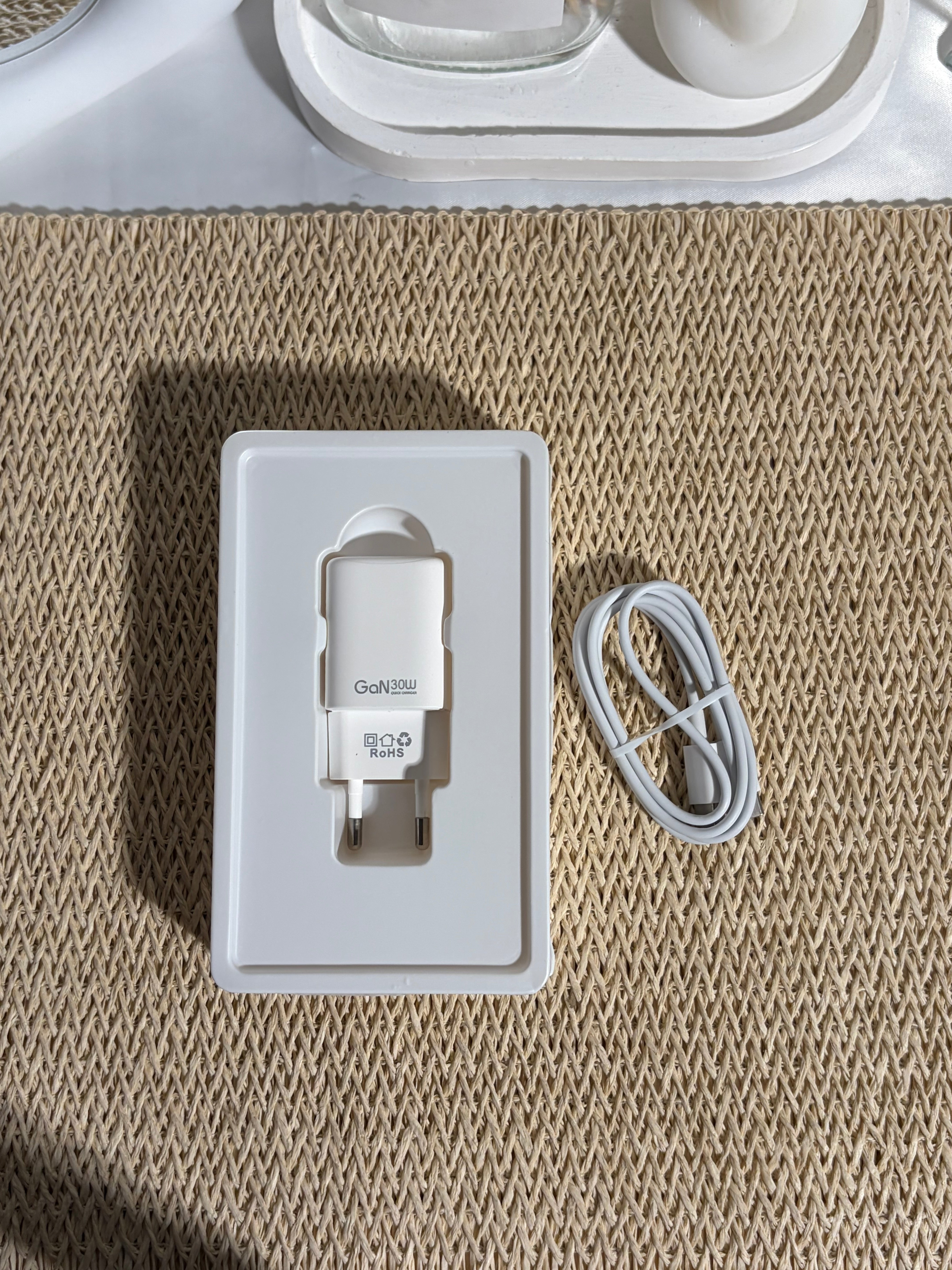 LENYES CHARGER-LCH028-EU TC-TC-WHITE