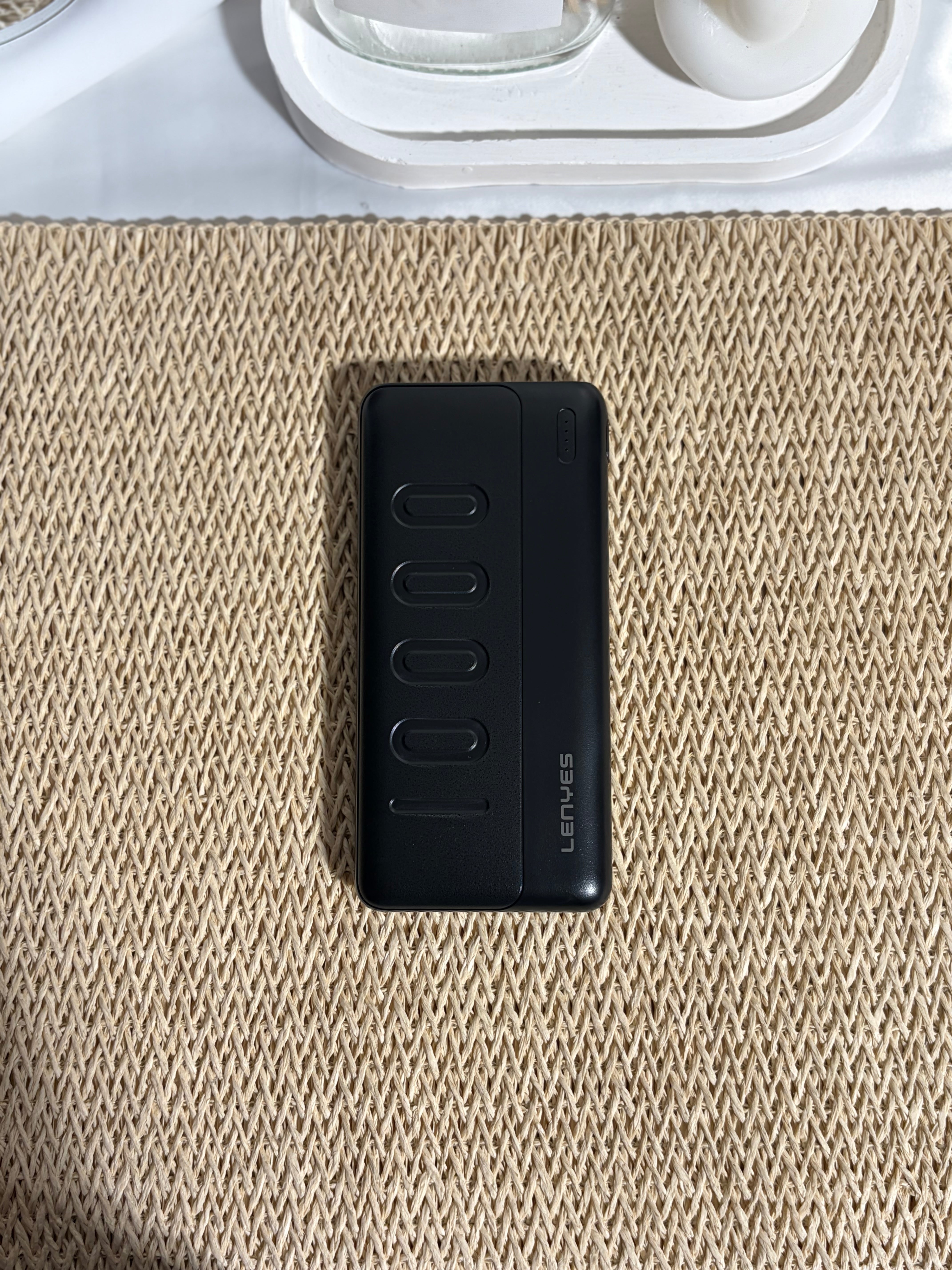 LENYES -PowerBank- 10000mAh - PX135-BLACK