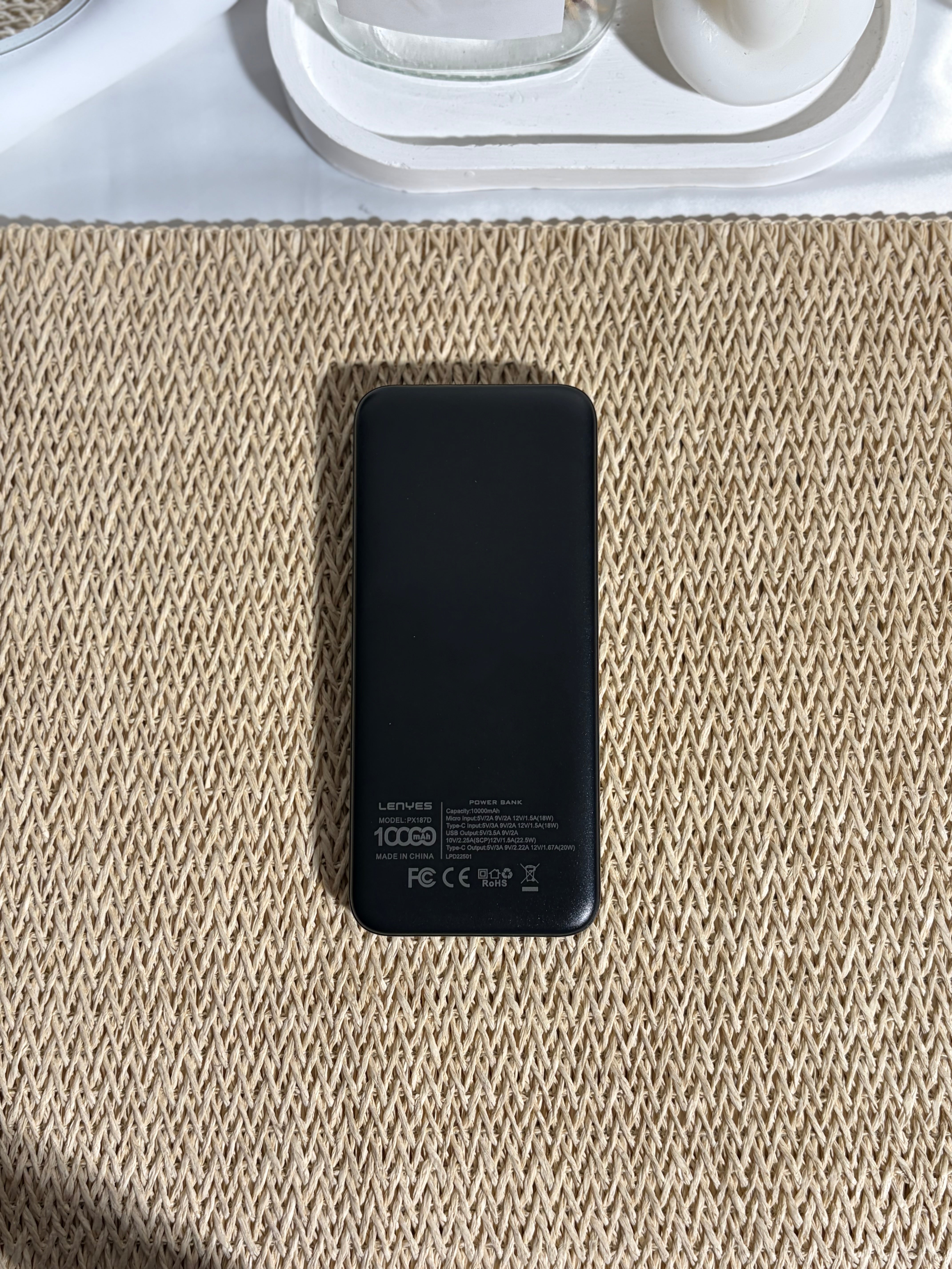 LENYES - PowerBank - 10000mAh - PX187D-BLACK