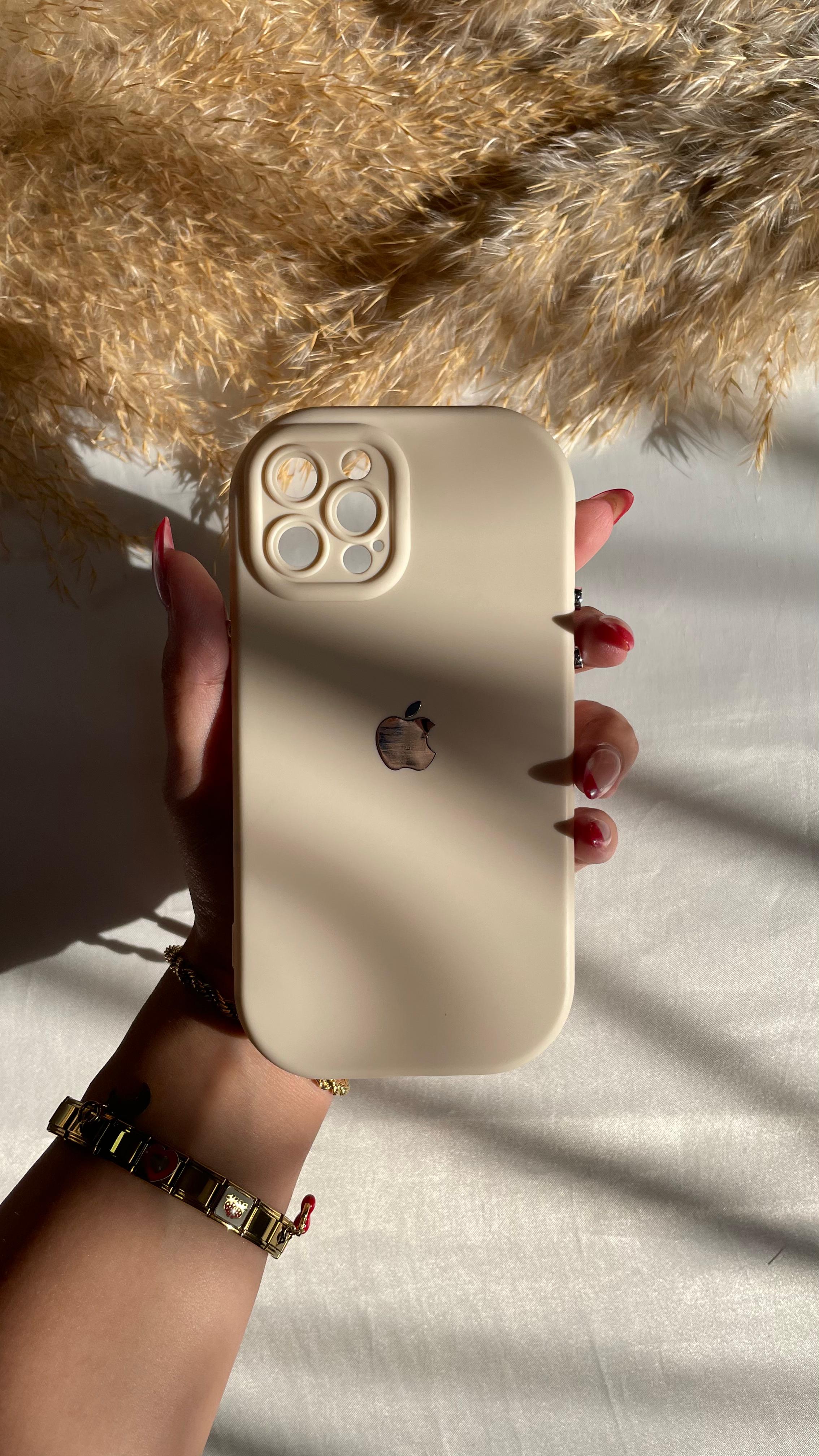 Silicone closed camera