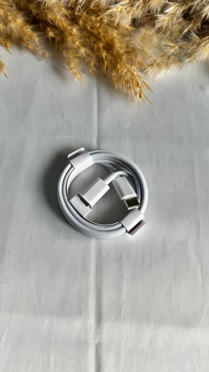 APPLE CHARGER CABLE 1M