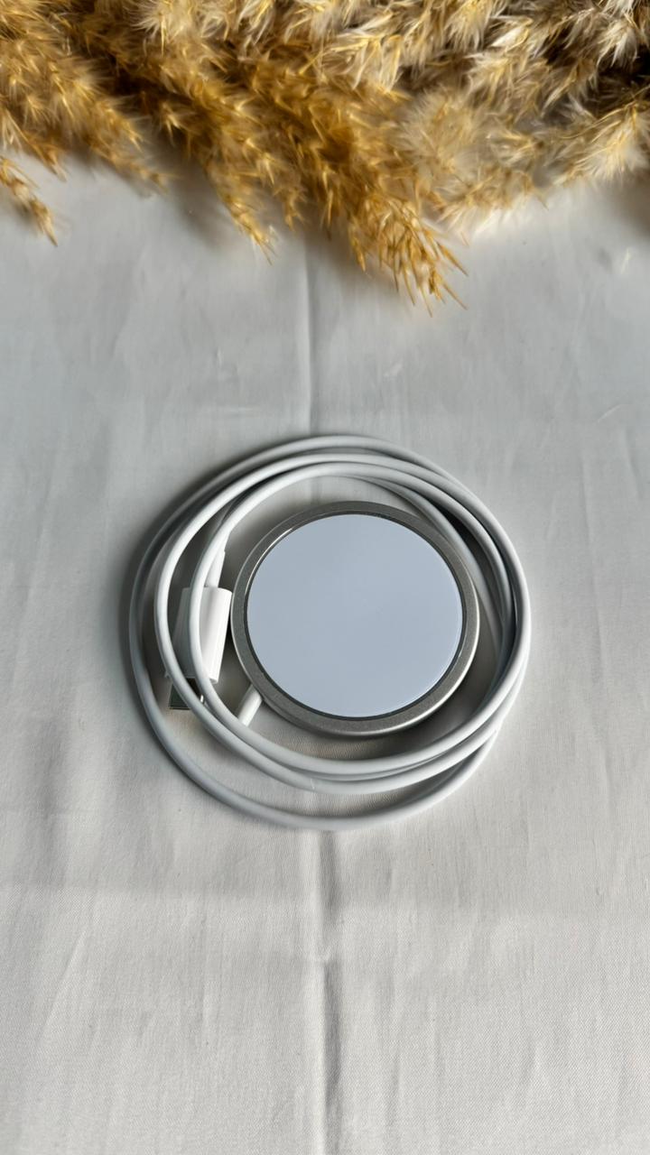 APPLE MAGSAFE CHARGER